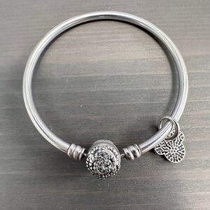Pandora x Disney s925 Sterling Silver Beauty & the Beast Bangle Bracelet w/charm